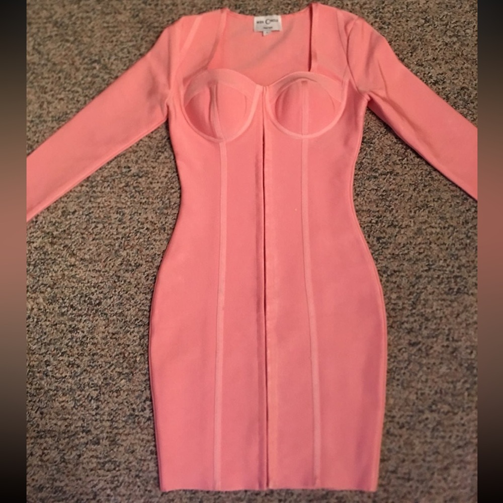 Miss Circle Pink Long Sleeve Bandage Dress